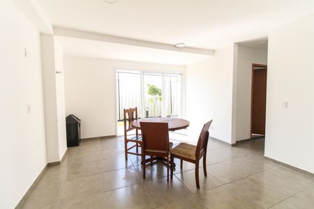 Apartamento para alugar com 44m², 2 quartos e 1 vagaÁrea comum - Salão de festas