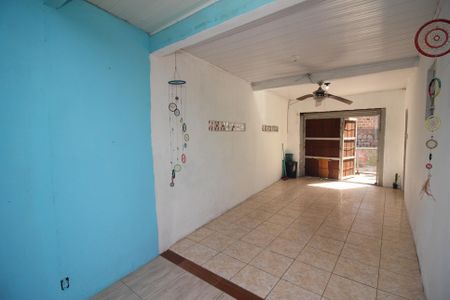 Garagem de casa à venda com 3 quartos, 110m² em Cascata, Porto Alegre