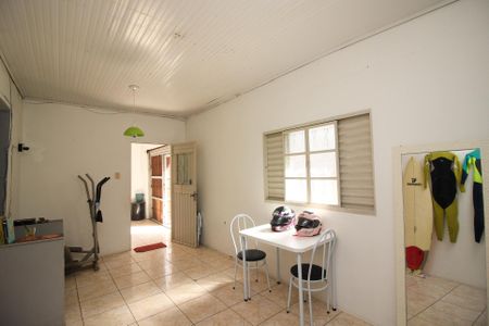Quarto 2 de casa à venda com 3 quartos, 110m² em Cascata, Porto Alegre