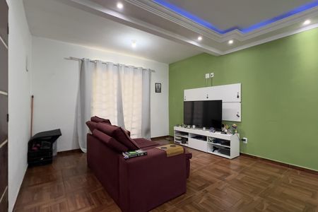 Casa à venda com 128m², 3 quartos e 2 vagas Casa à venda com 128m², 3 quartos e 2 vagasSala 1