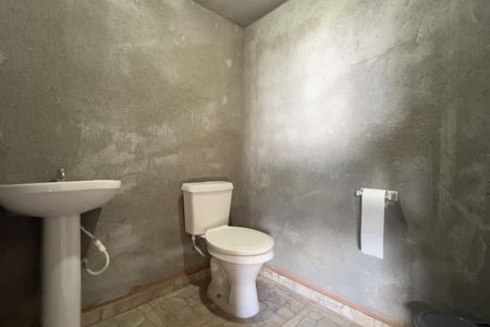 Casa à venda com 128m², 3 quartos e 2 vagas Casa à venda com 128m², 3 quartos e 2 vagasÁrea externa