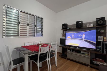 Casa à venda com 128m², 3 quartos e 2 vagas Casa à venda com 128m², 3 quartos e 2 vagasSala 2