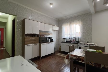 Casa à venda com 128m², 3 quartos e 2 vagas Casa à venda com 128m², 3 quartos e 2 vagasCozinha 1