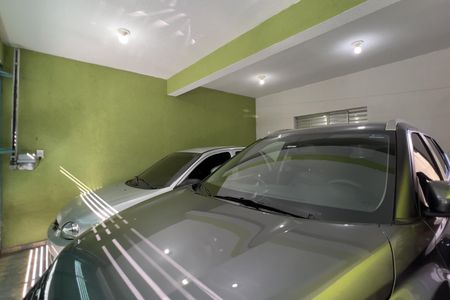 Casa à venda com 128m², 3 quartos e 2 vagas Casa à venda com 128m², 3 quartos e 2 vagasGaragem