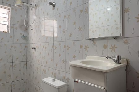Casa à venda com 128m², 3 quartos e 2 vagas Casa à venda com 128m², 3 quartos e 2 vagasBanheiro 2