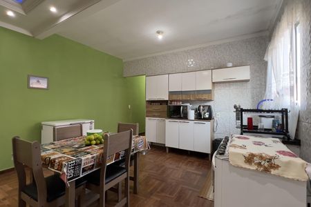 Casa à venda com 128m², 3 quartos e 2 vagas Casa à venda com 128m², 3 quartos e 2 vagasCozinha 1