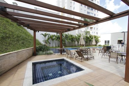 Apartamento à venda com 54m², 2 quartos e 1 vagaÁrea comum - Piscina