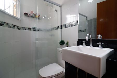 Casa para alugar com 120m², 3 quartos e 2 vagas Casa para alugar com 120m², 3 quartos e 2 vagasBanheiro da Suíte