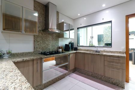 Casa para alugar com 120m², 3 quartos e 2 vagas Casa para alugar com 120m², 3 quartos e 2 vagasCozinha