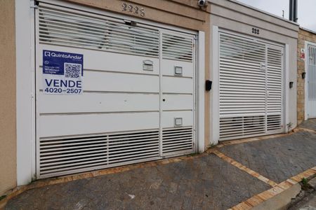 Casa para alugar com 120m², 3 quartos e 2 vagas Casa para alugar com 120m², 3 quartos e 2 vagasFachada