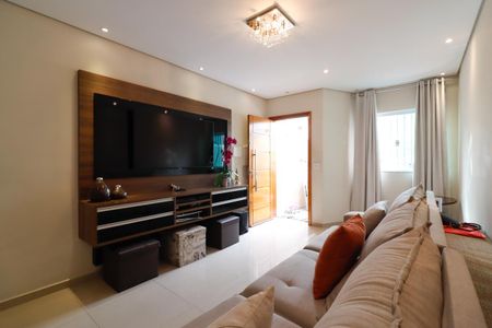 Casa para alugar com 120m², 3 quartos e 2 vagas Casa para alugar com 120m², 3 quartos e 2 vagasSala