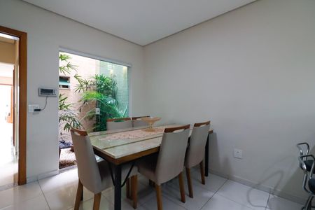 Casa para alugar com 120m², 3 quartos e 2 vagas Casa para alugar com 120m², 3 quartos e 2 vagasCozinha