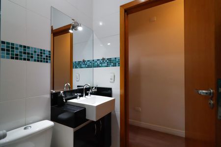 Casa para alugar com 120m², 3 quartos e 2 vagas Casa para alugar com 120m², 3 quartos e 2 vagasBanheiro