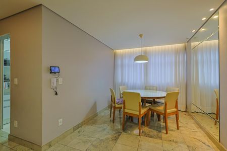 Apartamento à venda com 70m², 3 quartos e 1 vaga