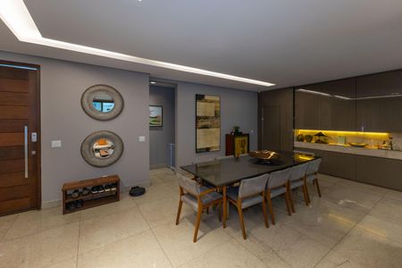 Casa de condomínio à venda com 328m², 4 quartos e 2 vagasSala de Jantar