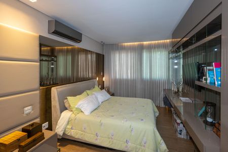 Casa de condomínio à venda com 328m², 4 quartos e 2 vagasSuíte 4