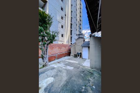 Casa para alugar com 38m², 1 quarto e sem vaga Casa para alugar com 38m², 1 quarto e sem vagaÁrea externa