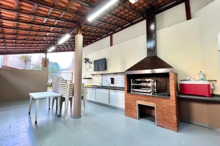 Apartamento para alugar com 58m², 2 quartos e 1 vaga Apartamento para alugar com 58m², 2 quartos e 1 vagaÁrea comum - Churrasqueira