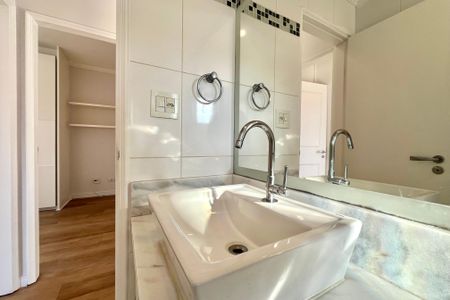 Apartamento para alugar com 58m², 2 quartos e 1 vaga Apartamento para alugar com 58m², 2 quartos e 1 vagaBanheiro