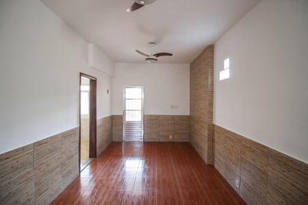 Sala de casa para alugar com 2 quartos, 110m² em Nossa Senhora de Fatima, Nilópolis