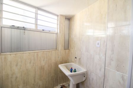 Casa para alugar com 110m², 2 quartos e 1 vagaÁrea de Serviço