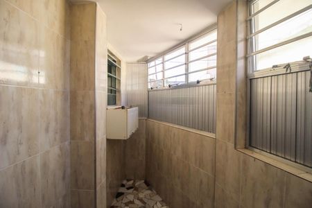 Casa para alugar com 110m², 2 quartos e 1 vagaÁrea de Serviço