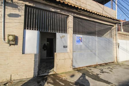 Casa para alugar com 110m², 2 quartos e 1 vagaFachada