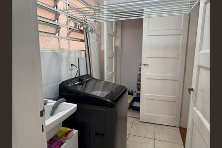 Apartamento à venda com 80m², 2 quartos e sem vaga Apartamento à venda com 80m², 2 quartos e sem vagaÁrea de serviço
