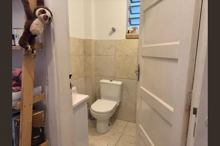 Apartamento à venda com 80m², 2 quartos e sem vaga Apartamento à venda com 80m², 2 quartos e sem vagaBanheiro