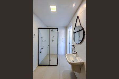 Studio para alugar com 25m², 1 quarto e sem vaga Studio para alugar com 25m², 1 quarto e sem vagaBanheiro Social