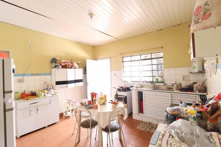 Casa à venda com 240m², 7 quartos e 2 vagas