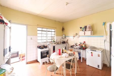 Casa à venda com 240m², 7 quartos e 2 vagas