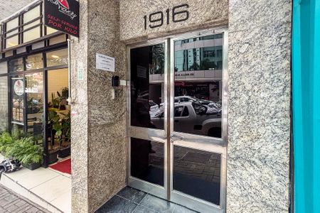 Apartamento à venda com 71m², 2 quartos e sem vagaentrada do predio