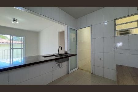 Apartamento para alugar com 86m², 3 quartos e sem vagaCozinha