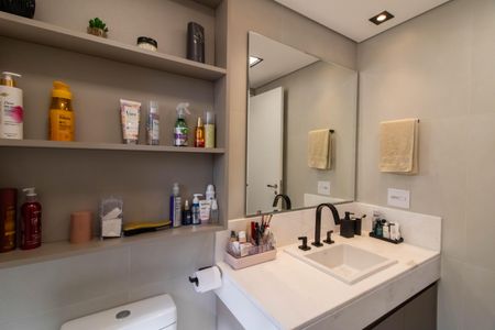 Apartamento à venda com 137m², 2 quartos e 2 vagasSuíte