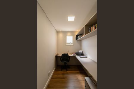 Apartamento à venda com 137m², 2 quartos e 2 vagasEscritorio 