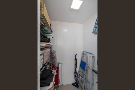 Apartamento à venda com 137m², 2 quartos e 2 vagasDespensa