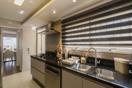 Apartamento à venda com 137m², 2 quartos e 2 vagasCozinha