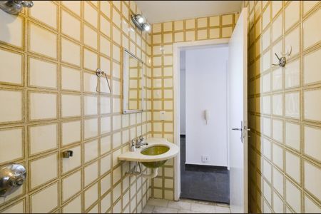 Apartamento à venda com 80m², 2 quartos e sem vagaBanheiro Social