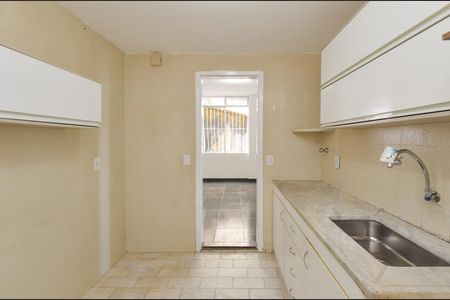 Apartamento à venda com 80m², 2 quartos e sem vagaCozinha