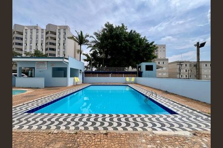 Apartamento para alugar com 69m², 2 quartos e 1 vagaÁrea comum -Piscina