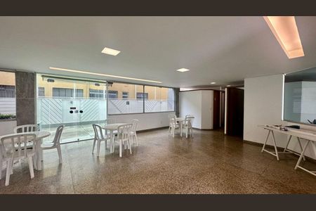 Apartamento à venda com 196m², 4 quartos e 3 vagas Apartamento à venda com 196m², 4 quartos e 3 vagasÁrea comum