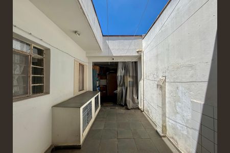Casa à venda com 75m², 2 quartos e 1 vaga Casa à venda com 75m², 2 quartos e 1 vagaQuintal