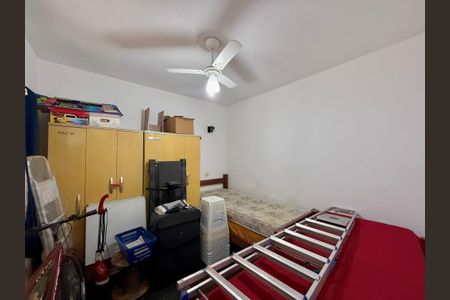 Casa à venda com 75m², 2 quartos e 1 vaga Casa à venda com 75m², 2 quartos e 1 vagaQuarto de Serviço