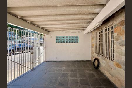 Casa à venda com 75m², 2 quartos e 1 vaga Casa à venda com 75m², 2 quartos e 1 vagaGaragem