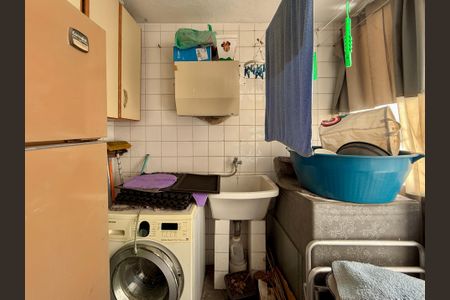 Casa à venda com 75m², 2 quartos e 1 vaga Casa à venda com 75m², 2 quartos e 1 vagaÁrea de Serviço