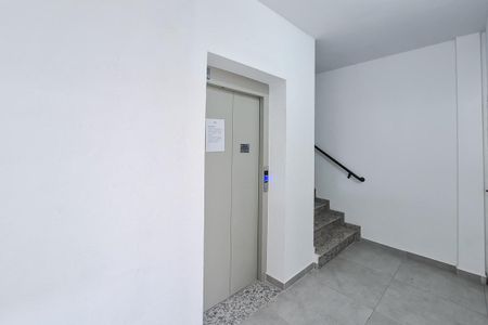 Apartamento para alugar com 120m², 2 quartos e sem vagaÁrea comum