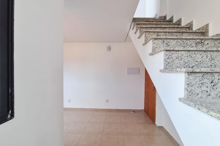 Apartamento para alugar com 120m², 2 quartos e sem vagaSala/cozinha