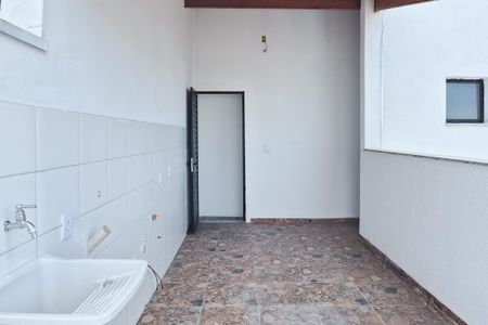 Apartamento para alugar com 120m², 2 quartos e sem vagaCozinha e Área de Serviço