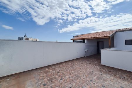 Apartamento para alugar com 120m², 2 quartos e sem vagaQuintal
